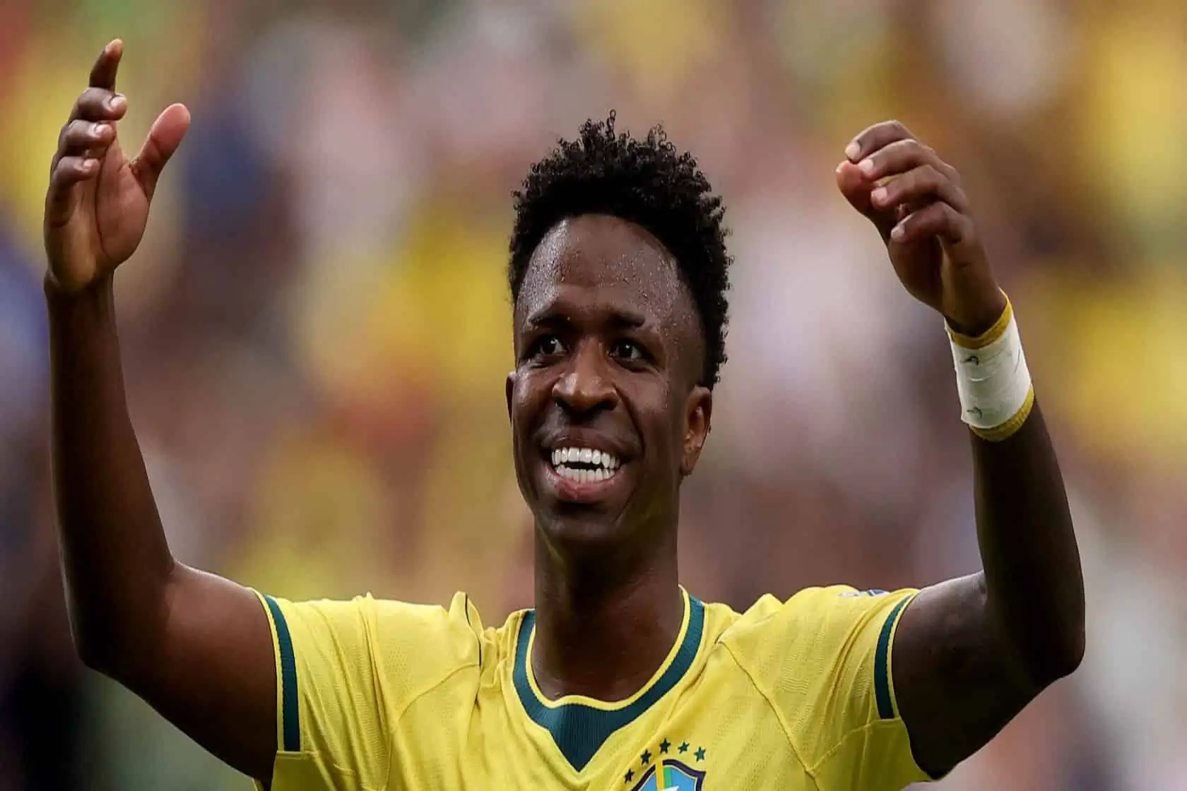 Arsenal Prepared to Offer Record Contract to Vinicius Junior
