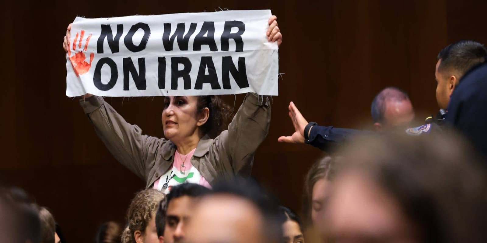 House Speaker Johnson Pushes to End Ongoing Iran War