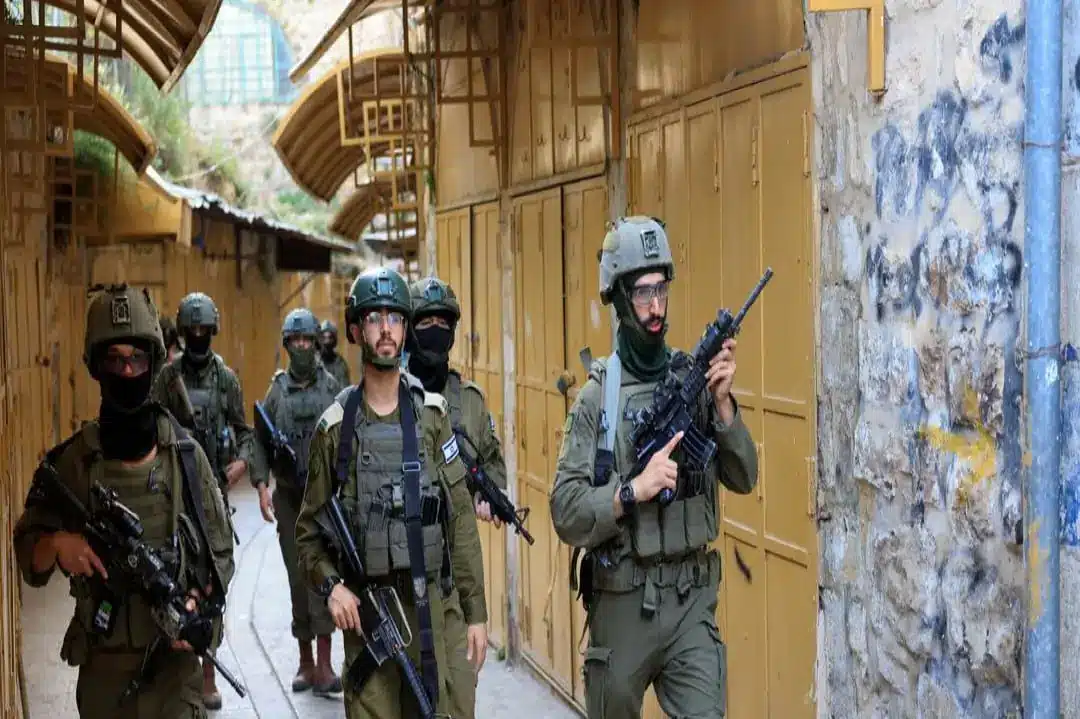 Israeli Forces Wound Palestinian and Issue West Bank Demolition Notices
