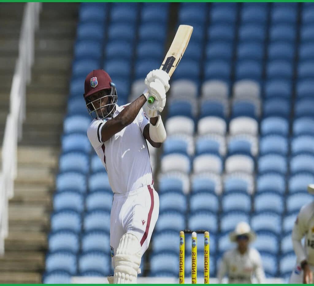 Seales and Roach Put Pakistan Under Early Chase Pressure