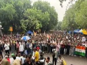 Students Protest at Jantar Mantar Demanding Government Accountability