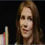 Amanda Knox Debuts Defiant Comedy Show at Edinburgh Fringe