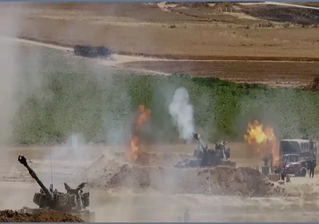 Israeli Fire Wounds Seven Palestinians Across Gaza Strip