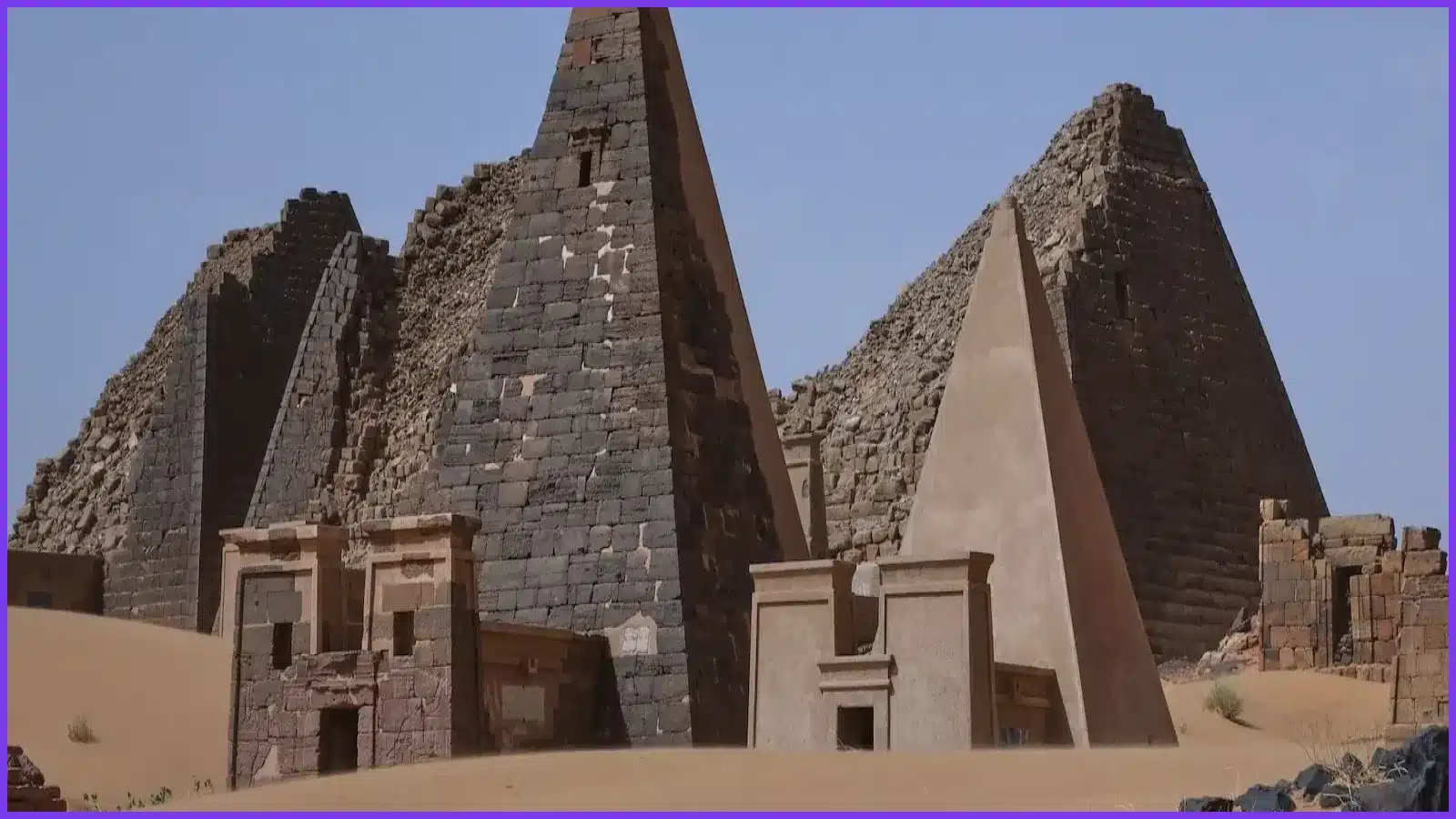 War and Sand Accumulation Threaten Sudan’s Meroe Pyramids