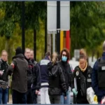 Gunman Kills 1, Wounds 5 in Racist Paris Suburb Terror Attack