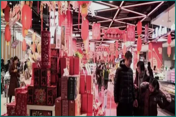 Low Consumer Spending Stalls China’s Economic Growth Model