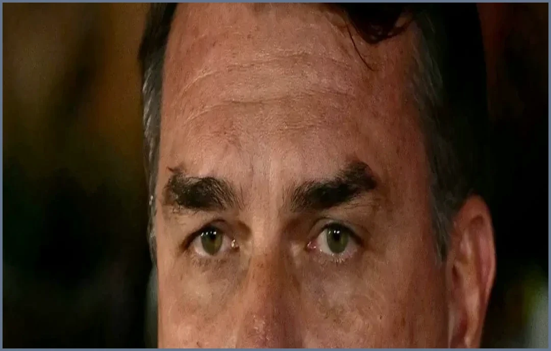 US to Issue Visas to Flavio Bolsonaro and Family